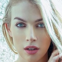 Лаура Джейкобс Голая