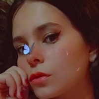 Лауwu53 Голая