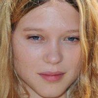 Леа Сейду Голая