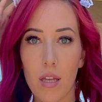 Ли Симмонс Голая