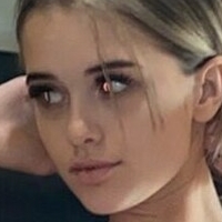 Лиллискайксо Голая