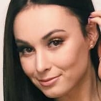 Логан Фаббро Голая