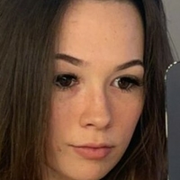 Люси Луркс Голая