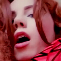 Луделла Хан Голая