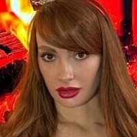 Маделайн Голая