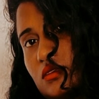 Мали Эстер Голая