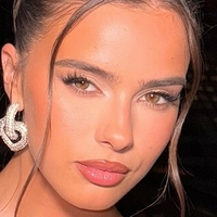 Мар Лукас Голая