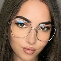 Милу Беар Голая