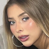 Надин Вениш Голая
