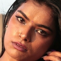 Нидхи Гоэл Голая