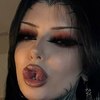 Никкибайтзфри Голая
