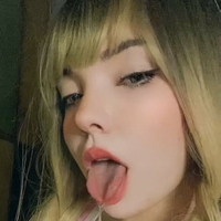 Нявина Голая