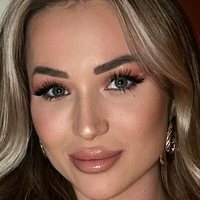 Онли Дженнессе Голая