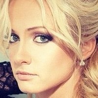 Полина Максимова Голая