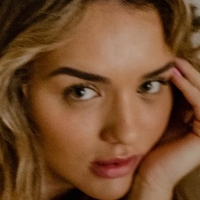 Рафаэлла Калиманн Голая