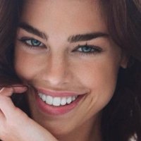 Райна Хайн Голая