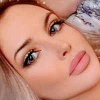 Розана Хеппи Голая