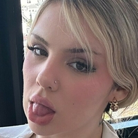 сафияакс Голая