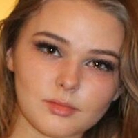 Сава Шутц Голая