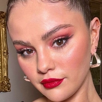 Селена Гомес Голая