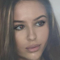 Симонегдолл Голая