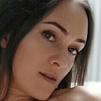 Скай Бруни Голая