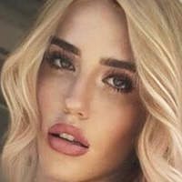Скайлер Грей Голая