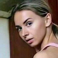 Стефания Голая