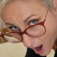 Студентин-Анета Голая