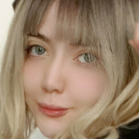 Свитгирл Луиза Голая