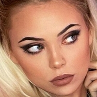 Зеиколми Кирби Голая
