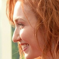 Томлинсон Голая