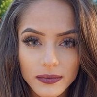 Тынуш Тржешничкова Голая