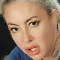 Уэт Келли Голая