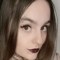 Женщина с карими глазами Голая