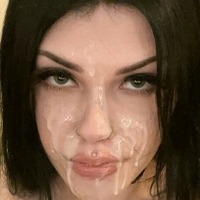 Зана Эштин Голая