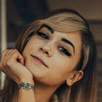 Заюри Голая