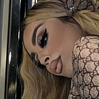 Звлес Голая